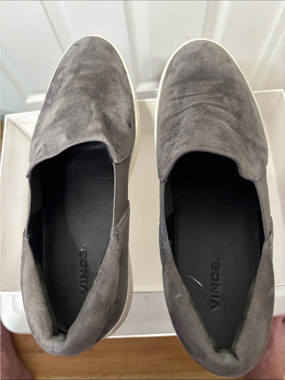 Vince Gray Woman’s Suede Slip-On Flats Loafers Size 9.5M